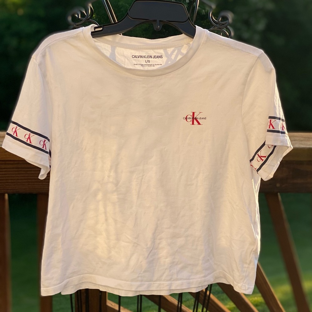 Calvin Klein jeans white T-shirt size large.